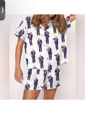 Sheshow Trump Sz Med White Two-Piece Pajama Set with Navy and Red Print